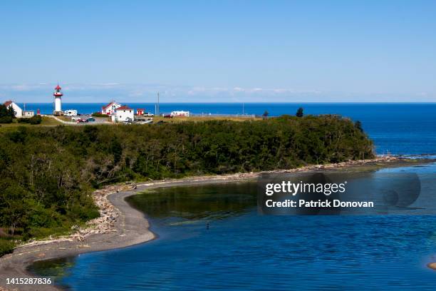 cap de la madeleine, quebec, canada - river st lawrence stock-fotos und bilder