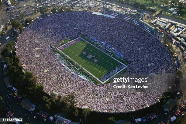 An aerial view of the National Football League Super Bowl XXVII game between the Dallas Cowboys and the Buffalo Bills on 31st January 1993 at the...