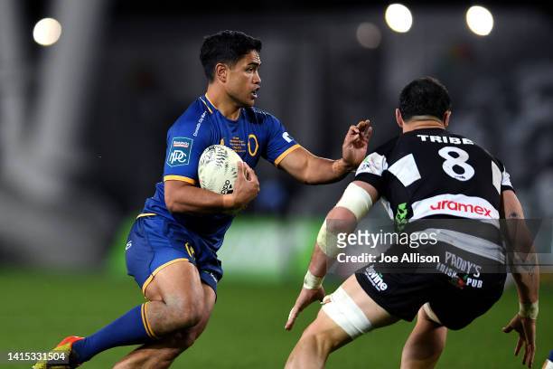Josh Ioane of Otago makes a run with the ball during the round two Bunnings NPC match between Otago and Hawke's Bay at Forsyth Barr Stadium, on...
