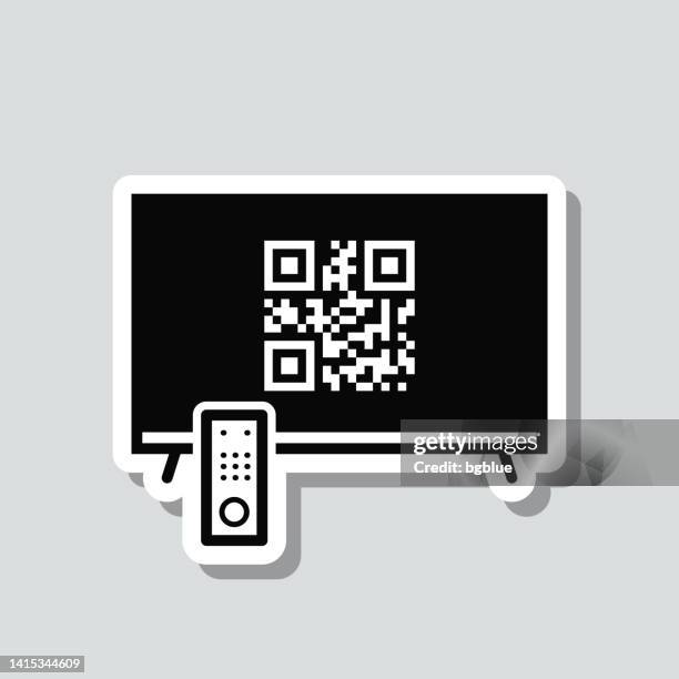 ilustraciones, imágenes clip art, dibujos animados e iconos de stock de tv con código qr. pegatina de icono sobre fondo gris - qr-code-scan-icon