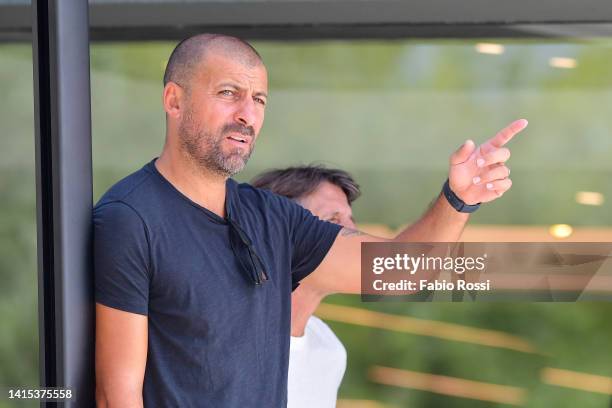 Roma ex player Walter Samuel looks the training session at Centro Sportivo Fulvio Bernardini on August 17, 2022 in Rome, Italy.