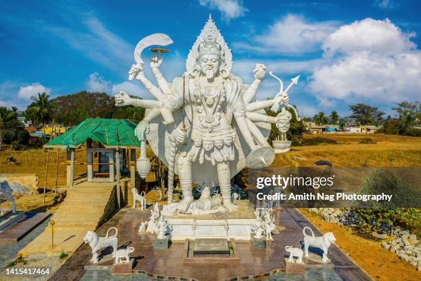 42 feet high goddess kali statue - kali photos et images de collection