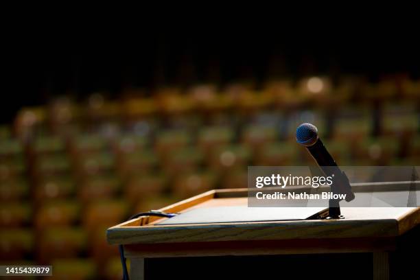 political concepts auditorium - microphone press conference stock pictures, royalty-free photos & images