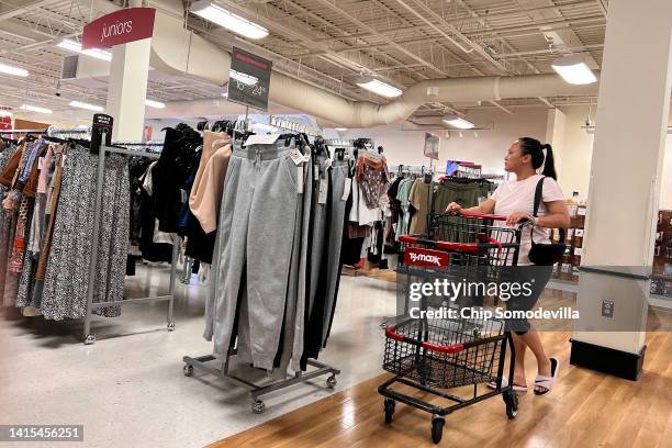 1,222 Tj Maxx Stock Photos, High-Res Pictures, and Images - Getty Images