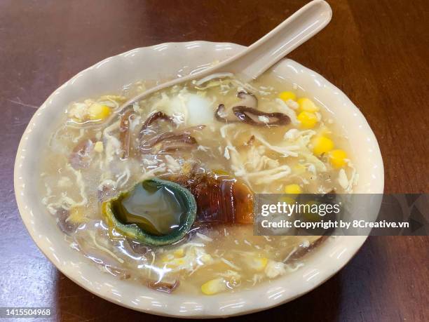 stewed sweet chicken soup - table top shot stock-fotos und bilder