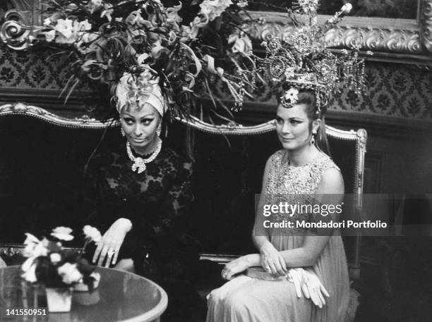 134 Sophia Loren Nuit Stock Photos, High-Res Pictures, and Images