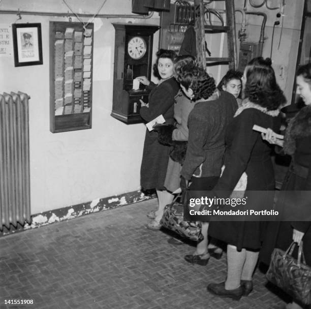Clocking Machine Queue 38 Sampierdarena Stock Photos, High-Res Pictures, and Images - Getty Images