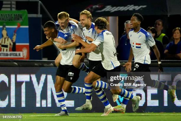 Pjotr Kestens of FC Eindhoven celebrating 2-1 with Mawouna Amevor of FC Eindhoven, Pieter Bogaers of FC Eindhoven during the Dutch...