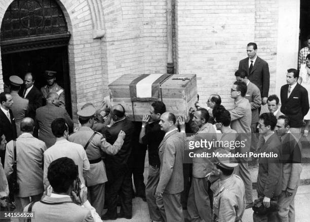 The coffin containing the remains of Benito Mussolini is moved to the family chapel in San Cassiano in Pennino. Predappio, 31st August 1957