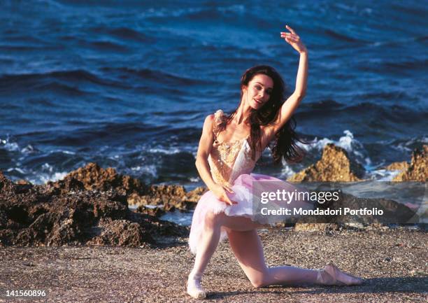 Italian ballet dancer Oriella Dorella doing a ballet position. 1980s