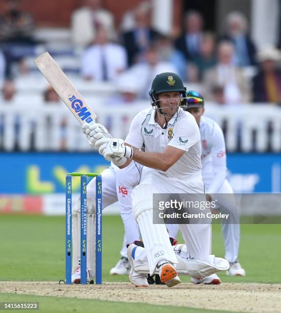 Sarel Erwee of South Africa bats during day two of the First LV= Insurance Test Match between England and South Africa at Lord's Cricket Ground on...