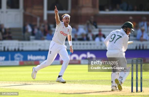 Stuart Broad of England celebrates dismissing Kyle Verreynne of South Africa during day two of the First LV= Insurance Test Match between England and...