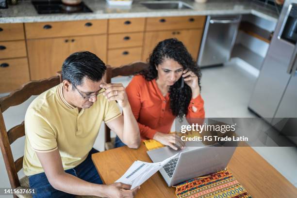 100 Awkward Business Conversation Stock Photos, High-Res Pictures, and ...