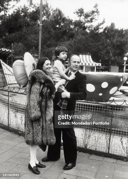 Carla Fracci's family at a theme park in Naples. Together with the great Italian Ttoile, her husband Beppe Menegatti and their son Francesco, who is...