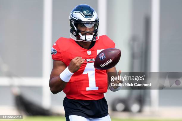 Jalen Hurts of the Philadelphia Eagles warms up during a joint practice with the Cleveland Browns at CrossCountry Mortgage Campus on August 18, 2022...