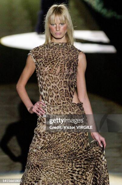 Karolina Kurkova walks the runway during the Roberto Cavalli Ready to Wear Fall/Winter 2001 fashion show as part of the Milan Fashion Week on March...