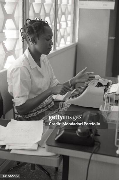 Girl Using Typewriter Girl Typewriter Photos and Premium High Res Pictures - Getty Images