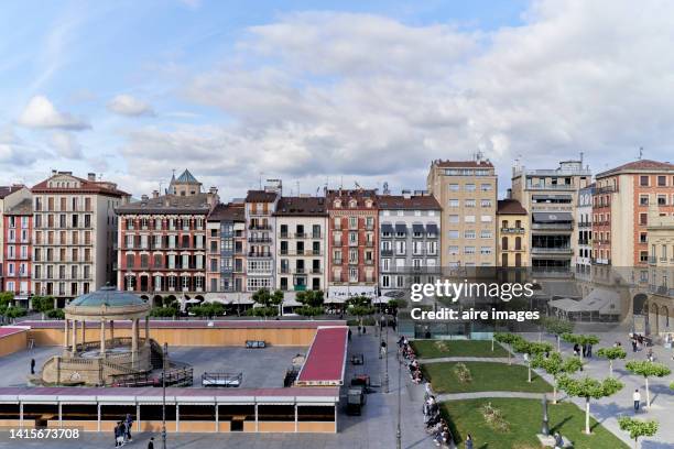 public square called plaza del castillo located in the center of the city of pamplona spain - pamplona stockfoto's en -beelden