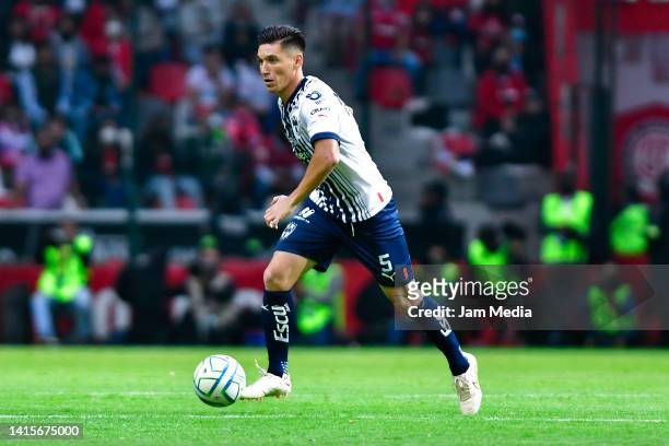 Claudio Kranevitter of Monterrey controls the ball during the 9th round match between Toluca and Monterrey as part of the Torneo Apertura 2022 Liga...