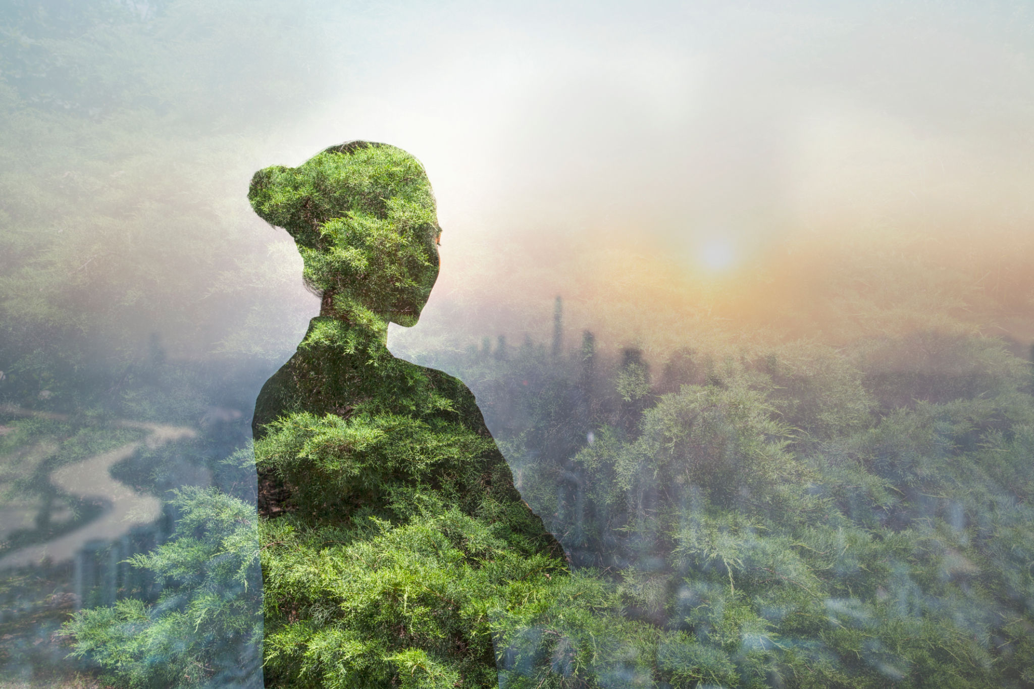 Mujer adulta china de pie en contemplación con ideas en la ciudad urbana moderna con árboles de la naturaleza compuestos, cintura arriba, en silueta, vista trasera, sombra, efecto de múltiples capas, imagen compuesta, Mujer adulta china de pie en contemplación con ideas en la ciudad urbana moderna con árboles de la naturaleza compuestos, cintura arriba, en silueta, vista trasera, sombra, efecto de múltiples capas, imagen compuesta,