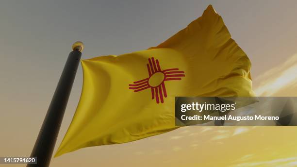 flag of the us state of new mexico - las cruces new mexico stock-fotos und bilder