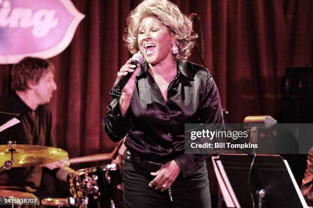 Darlene Love performs at club BB King's on September 28, 2008 in New York City.