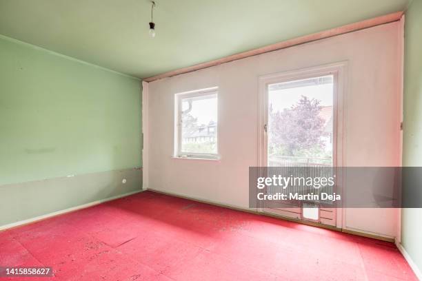 ruined empty room hdr - house rental stock pictures, royalty-free photos & images