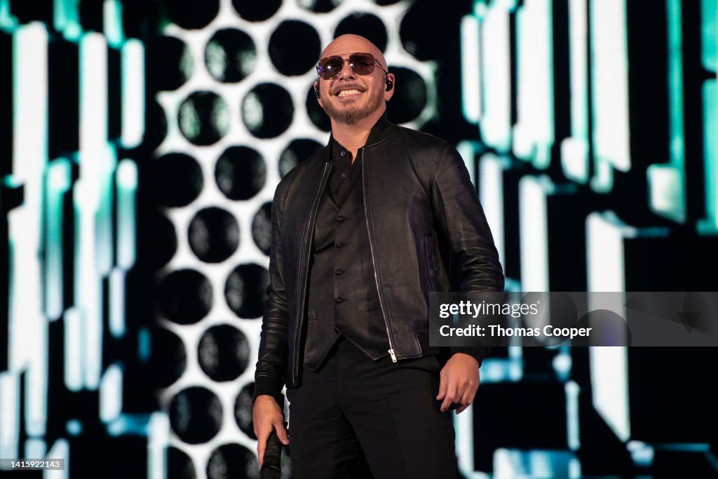 Pitbull "Can't Stop Us Now" Summer Tour - Morrison, CO