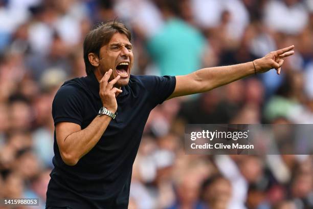 Antonio Conte, Manager of Tottenham Hotspur, gives instructions to their side during the Premier League match between Tottenham Hotspur and...