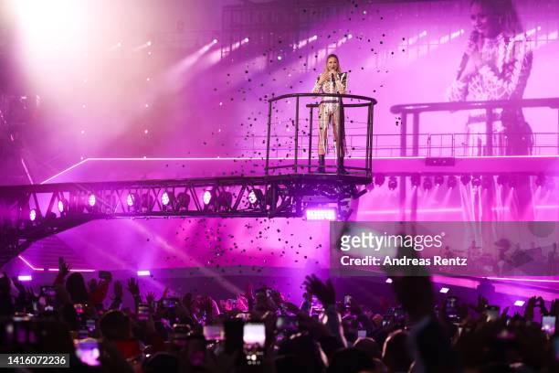 Helene Fischer performs live onstage at Messe Muenchen on August 20, 2022 in Munich, Germany.