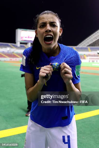 Lauren of Brazil poses after a victory in the FIFA U-20 Women's World Cup Costa Rica 2022 quarterfinals match between Colombia and Brazil at Estadio...