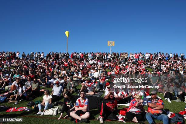 Community Rugby Crowd Crowded Rugby Stadium Photos and Premium High Res Pictures - Getty Images