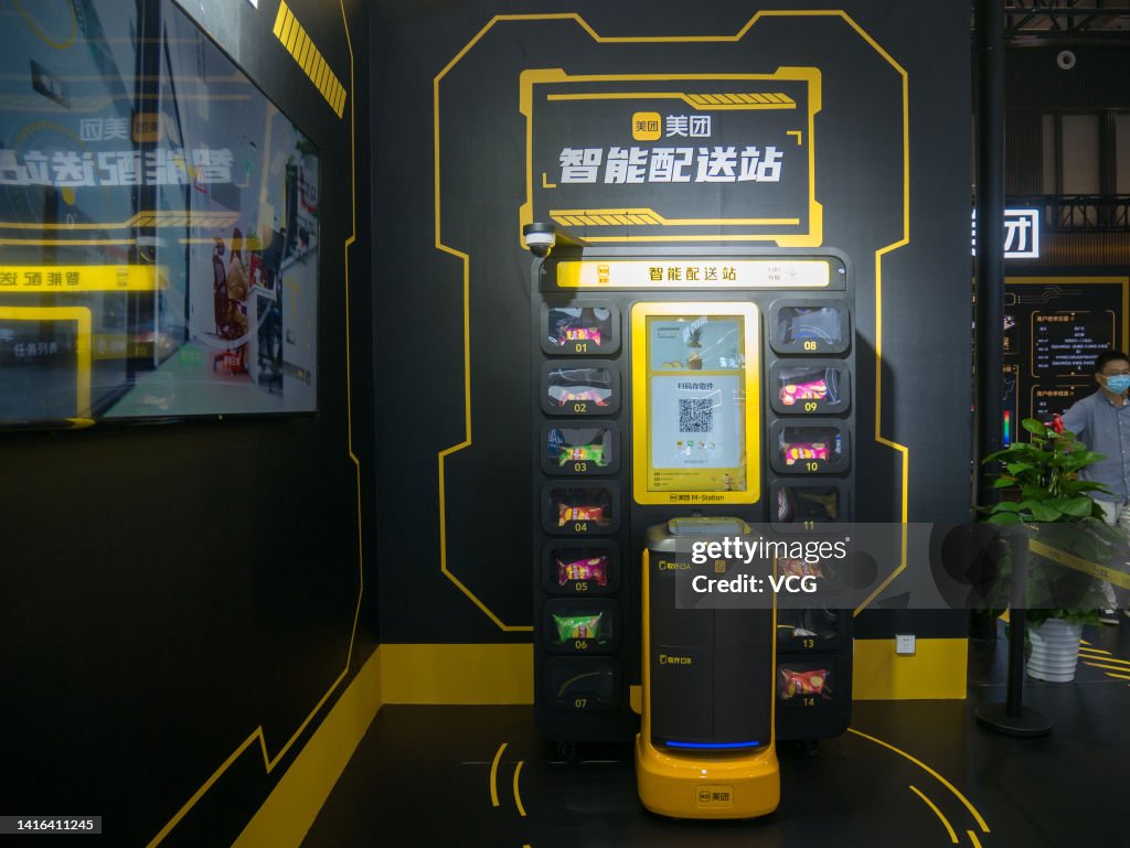 Robotic Locker Meituan's smart locker is on display during 2022 World Robot... News ...
