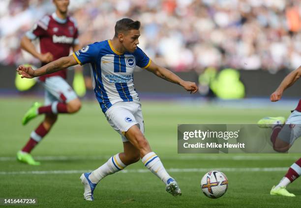 Leandro Trossard of Brighton & Hove Albion scores their side's second goal during the Premier League match between West Ham United and Brighton &...