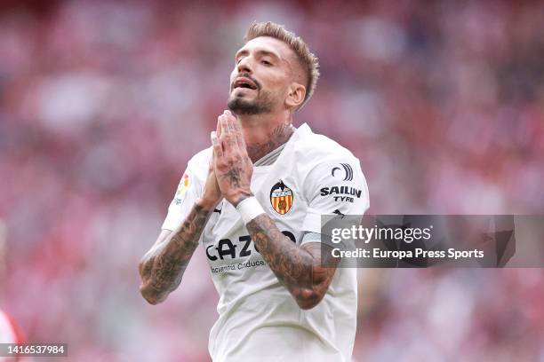 Same Castillejo of Valencia CF reacts during the La Liga Santander match between Athletic Club and Valencia CF at San Mames on August 21 in Bilbao,...