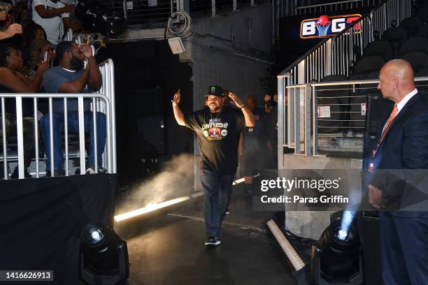 Big3 Rapper 1,479 Ice Cube Big 3 Stock Photos, High-Res Pictures, and Images ...