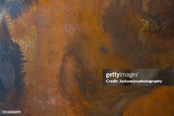 distressed metal surface - marcio foto e immagini stock
