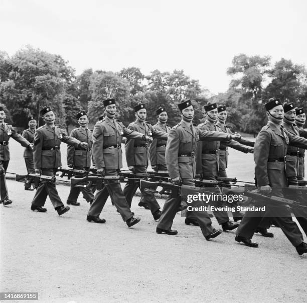 New Gurkhas Preparing For The Attestation Parade In Nepal - Gurkha - Foto 11