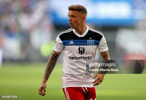 Sonny Kittel of Hamburger SV looks on during the Second Bundesliga match between Hamburger SV and SV Darmstadt 98 at Volksparkstadion on August 19,...