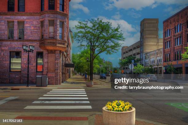 intersection of 3rd street and 3rd avenue - cedar rapids bildbanksfoton och bilder