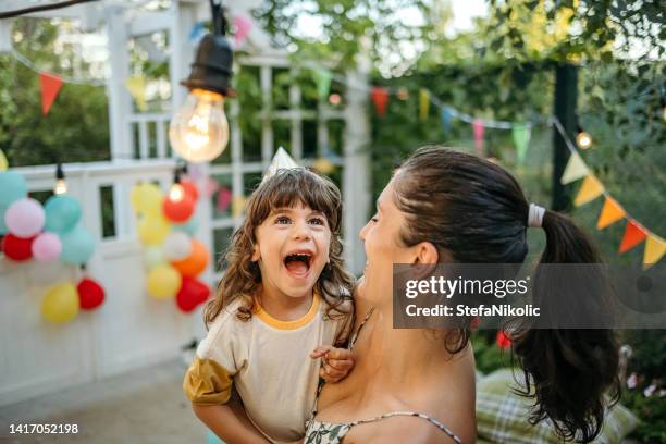 herzlichen glückwunsch zum geburtstag sohn! - kindergeburtstag stock-fotos und bilder
