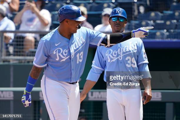 Salvador Perez of the Kansas City Royals celebrates his RBI single in the first inning against the Chicago White Sox at Kauffman Stadium on August...