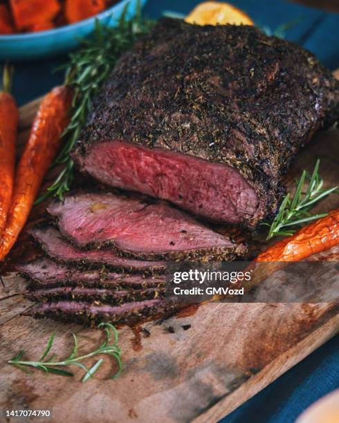 roast beef for thanksgiving holidays - roast beef stock pictures, royalty-free photos & images