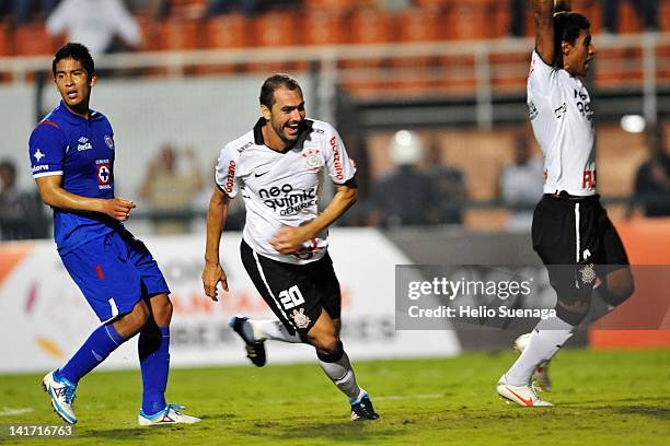 Danilo of Corinthians celebrates after scoring against Cruz Azul during a match between Corinthians and Cruz Azul as part of Santander Libertadores...