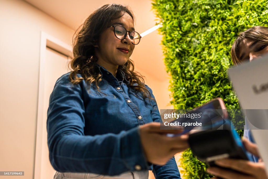 Pagar por teléfono móvil