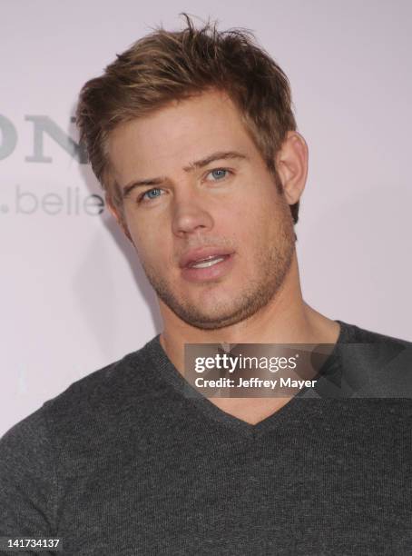 Trevor Donovan arrives at "The Vow" Los Angeles Premiere at Grauman's Chinese Theatre on February 6, 2012 in Hollywood, California.