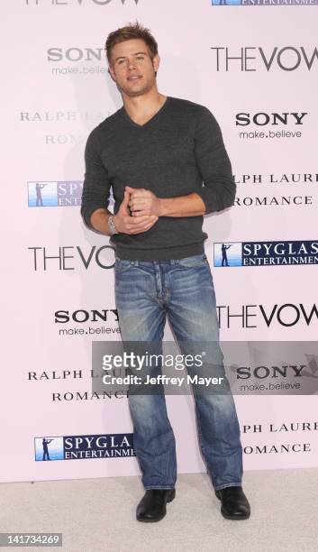 Trevor Donovan arrives at "The Vow" Los Angeles Premiere at Grauman's Chinese Theatre on February 6, 2012 in Hollywood, California.