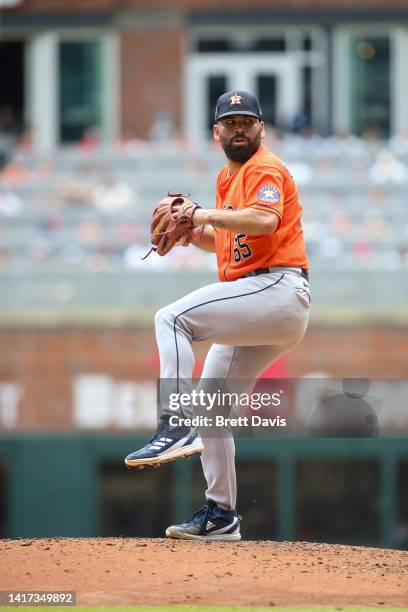 Jose Urquidy of the Houston Astros pitches against the Atlanta Braves in the second inning at Truist Park on August 21, 2022 in Atlanta, Georgia.