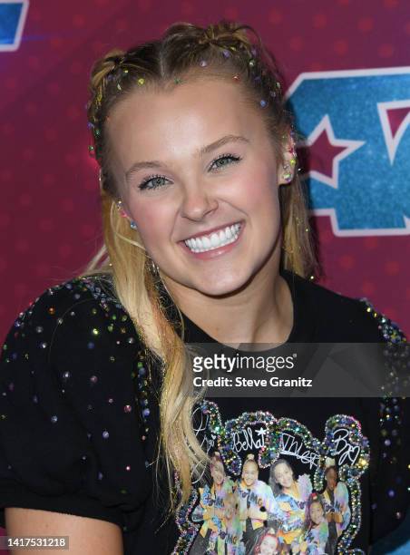 JoJo Siwa arrives at the Red Carpet For "America's Got Talent" Season 17 Live Show at Sheraton Pasadena Hotel on August 23, 2022 in Pasadena,...