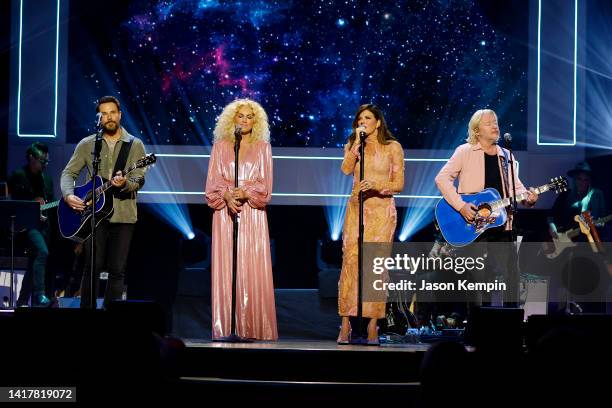 Jimi Westbrook, Kimberly Schlapman, Karen Fairchild, and Phillip Sweet of Little Big Town perform during the 15th Annual Academy Of Country Music...